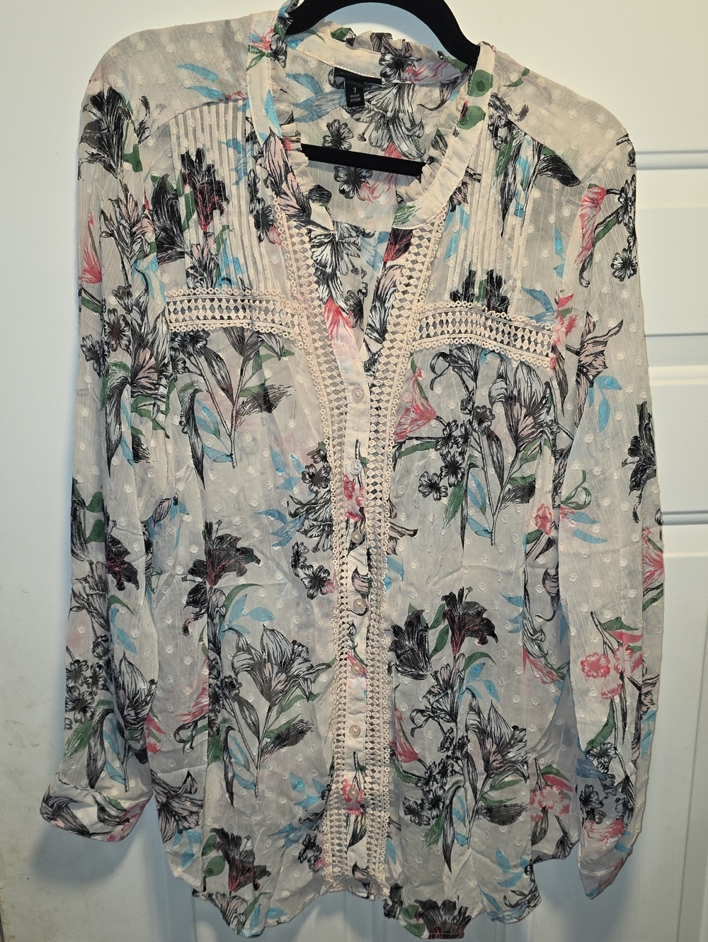 torrid White Sheer Floral Crochet-Trim Blouse